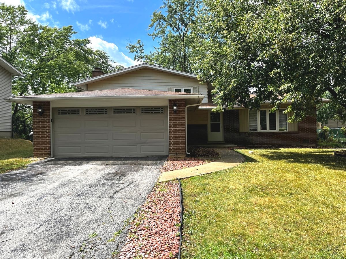 5110 Arquilla Drive, Richton Park, IL 60471