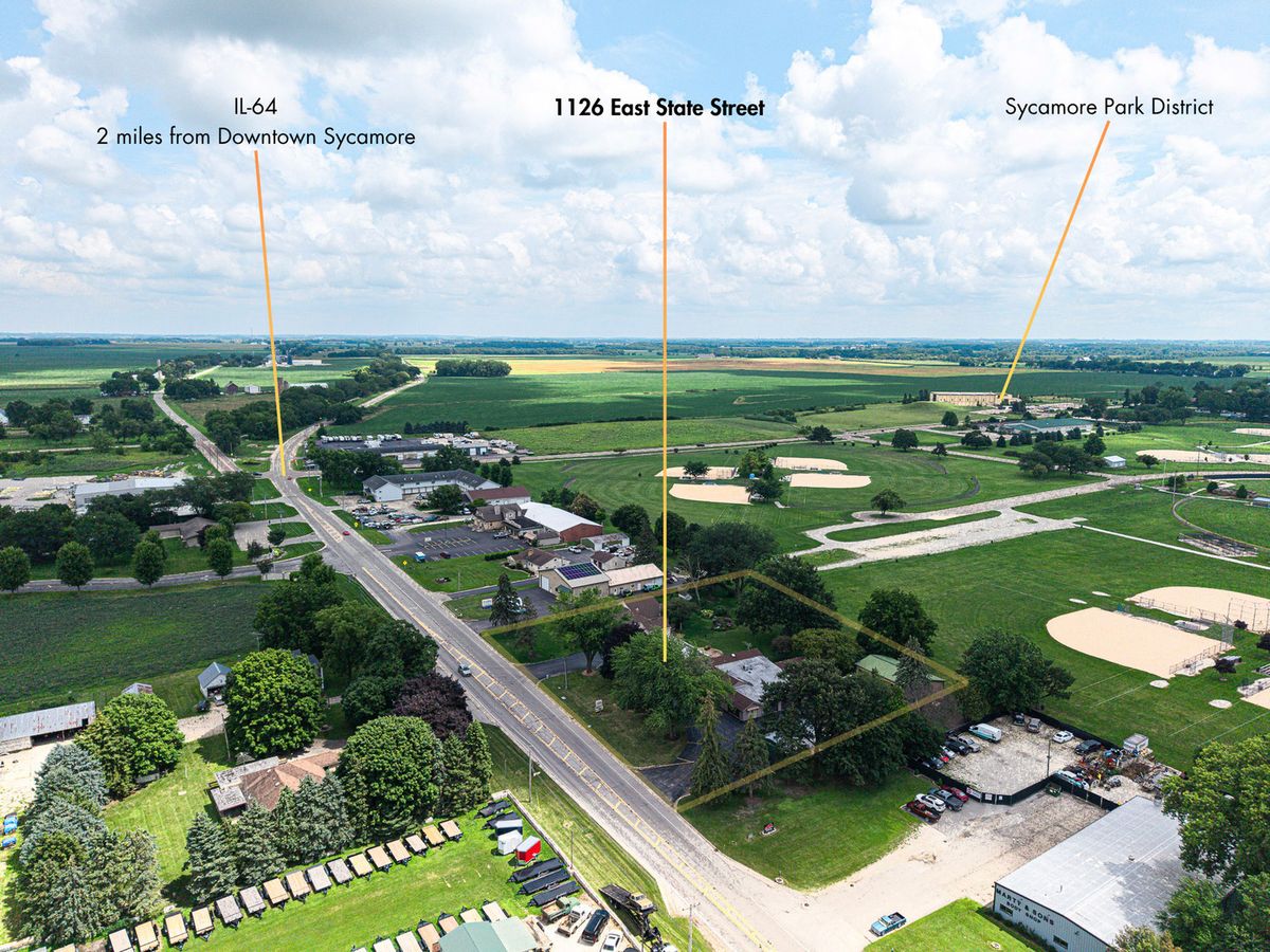 1126 State Street, Sycamore, IL 60178