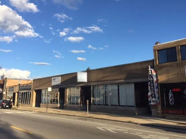 5633 W 63rd Street — Chicago, IL 60638