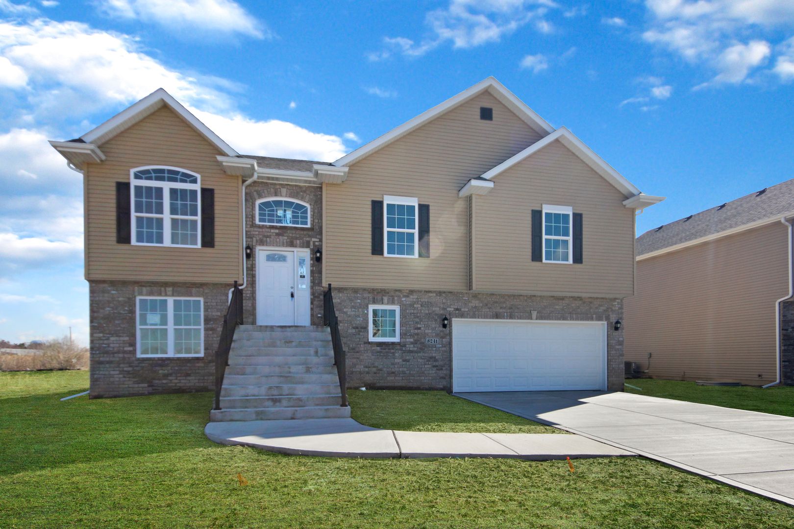 8241 Dylan Drive — Merrillville, IN 46410