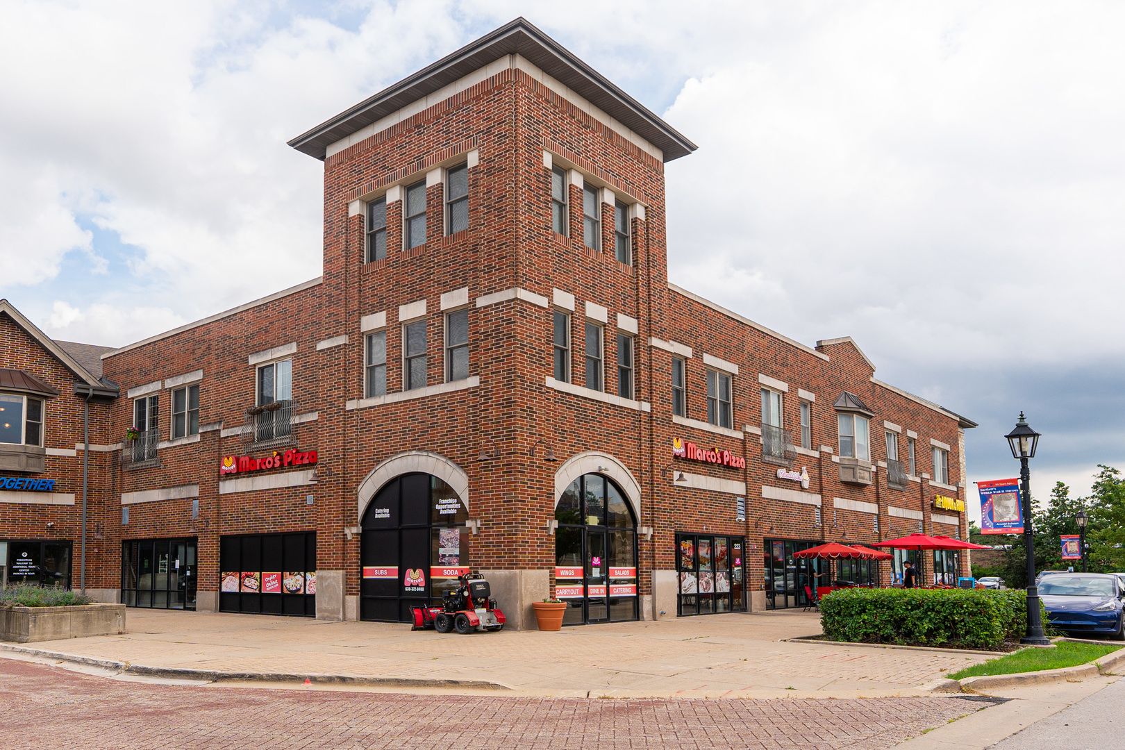 227 S Main Street — Bartlett, IL 60103