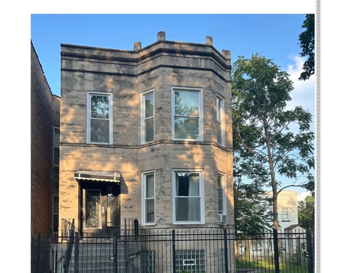 6827 Langley Avenue, Chicago, IL 60637