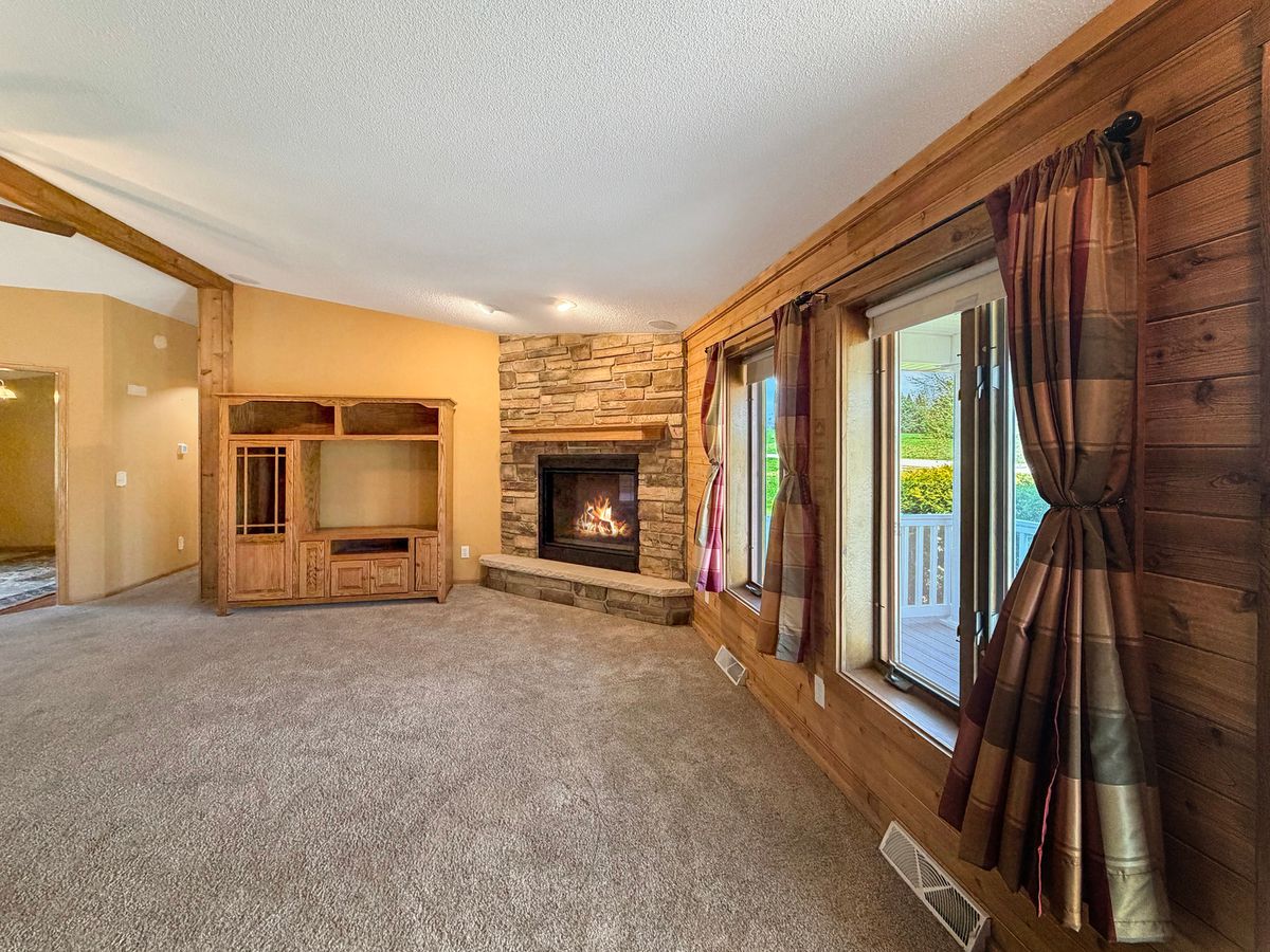 24-134 Hidden Ranch Drive, Lanark, IL 61046