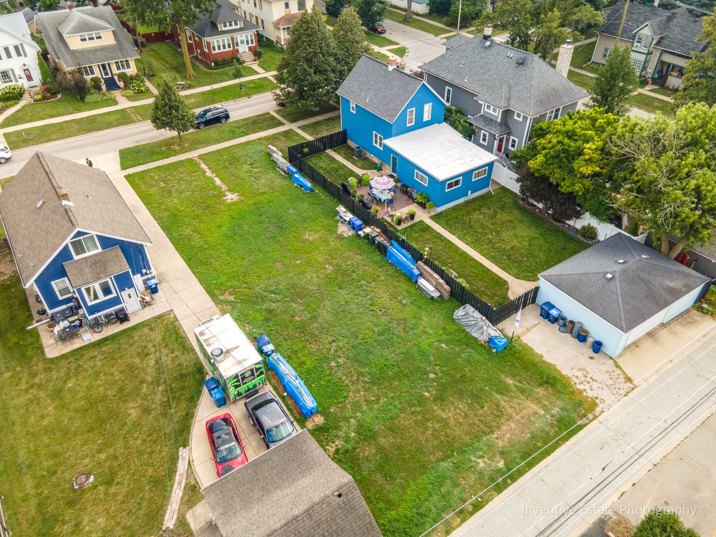 1524 Oakwood Avenue — Des Plaines, IL 60016