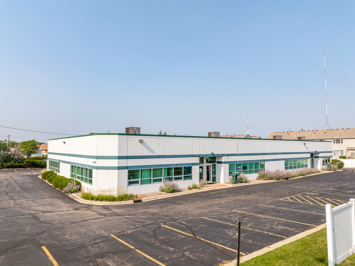2005 Bloomingdale Road, Glendale Heights, IL 60139