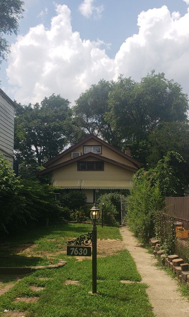7630 Champlain Avenue, Chicago, IL 60619