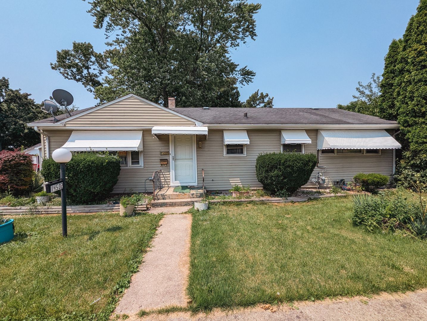 14502 Kentucky Avenue — Harvey, IL 60426