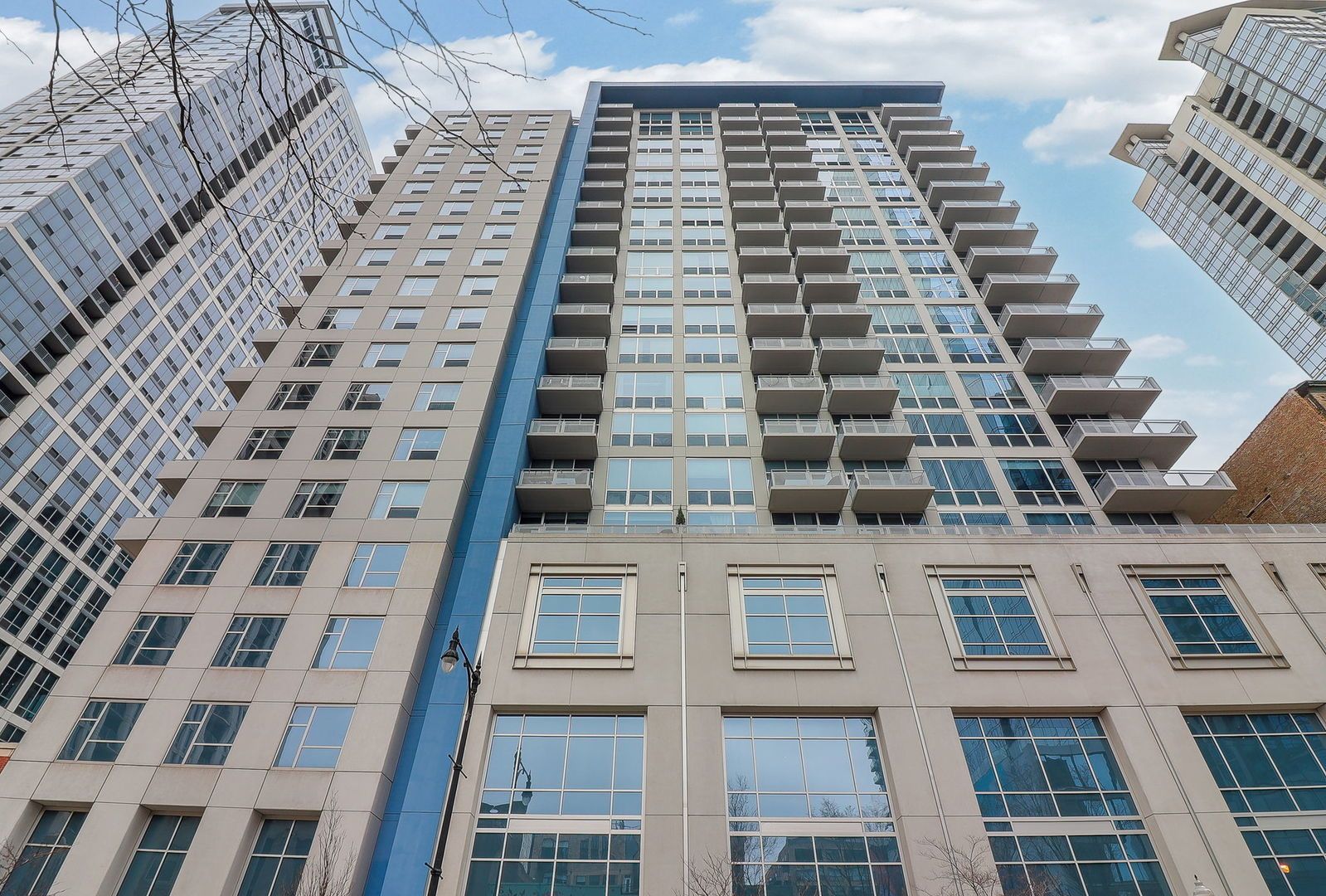 1305 S Michigan Avenue #223 — Chicago, IL 60605