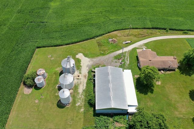 3740 N 1300e Road, Kempton, IL 60946