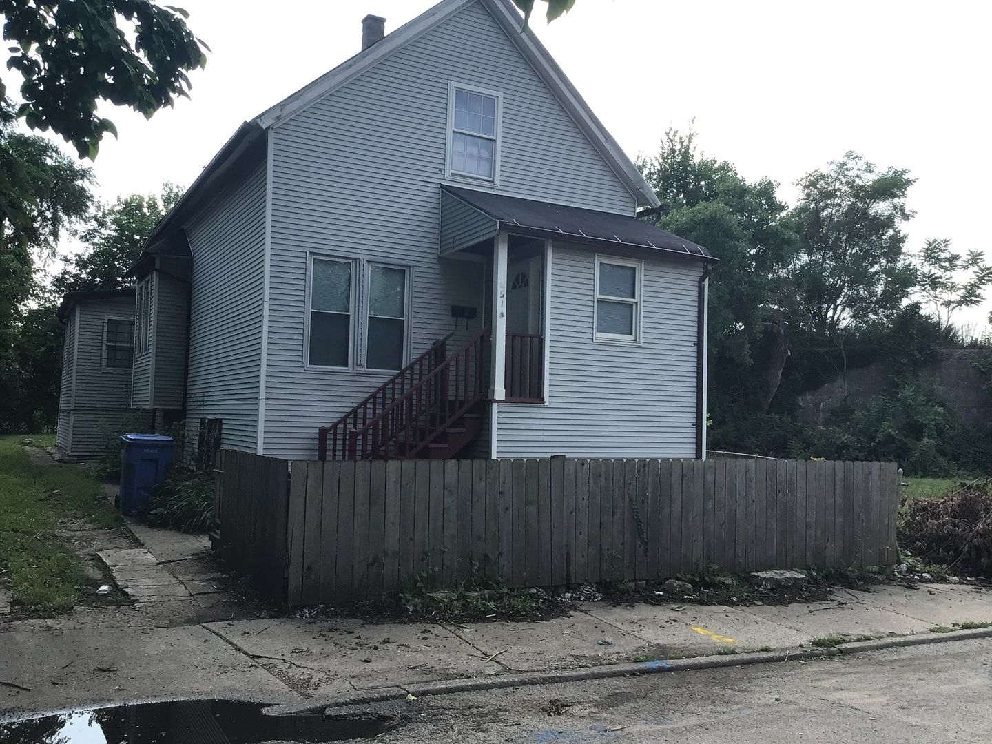 8518 Givins Court — Chicago, IL 60620