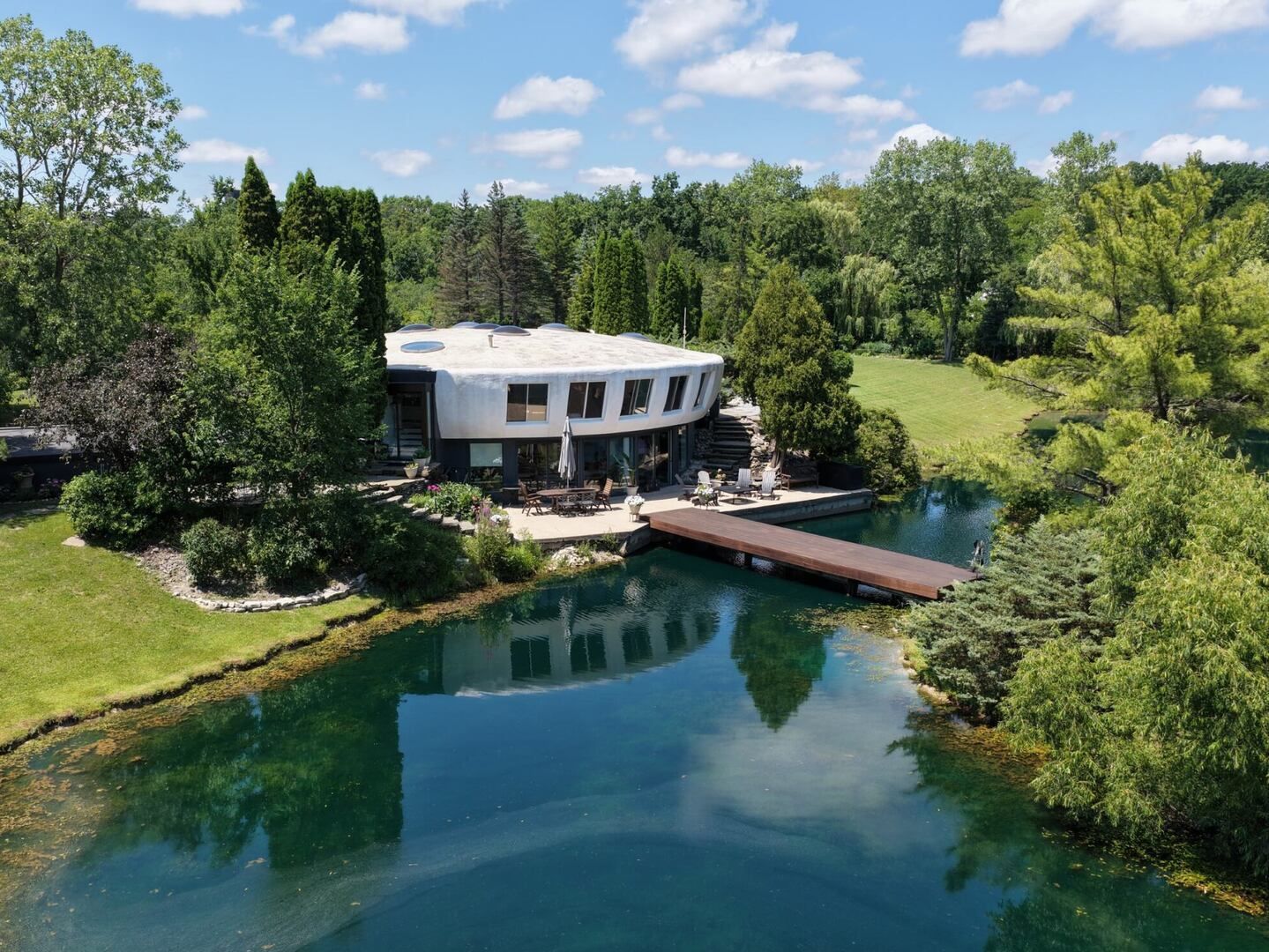 25421 N Saint Marys Road — Mettawa, IL 60048
