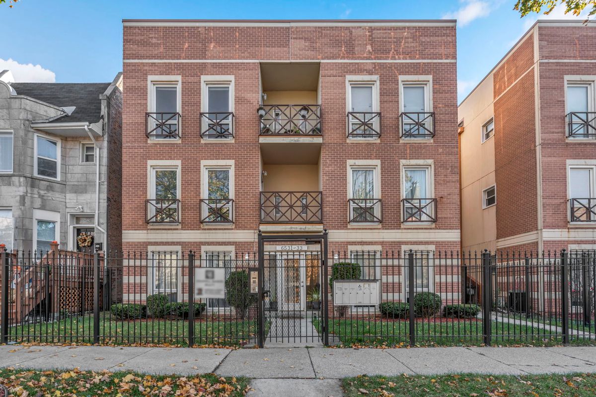 6531-33 Woodlawn Avenue, Chicago, IL 60637