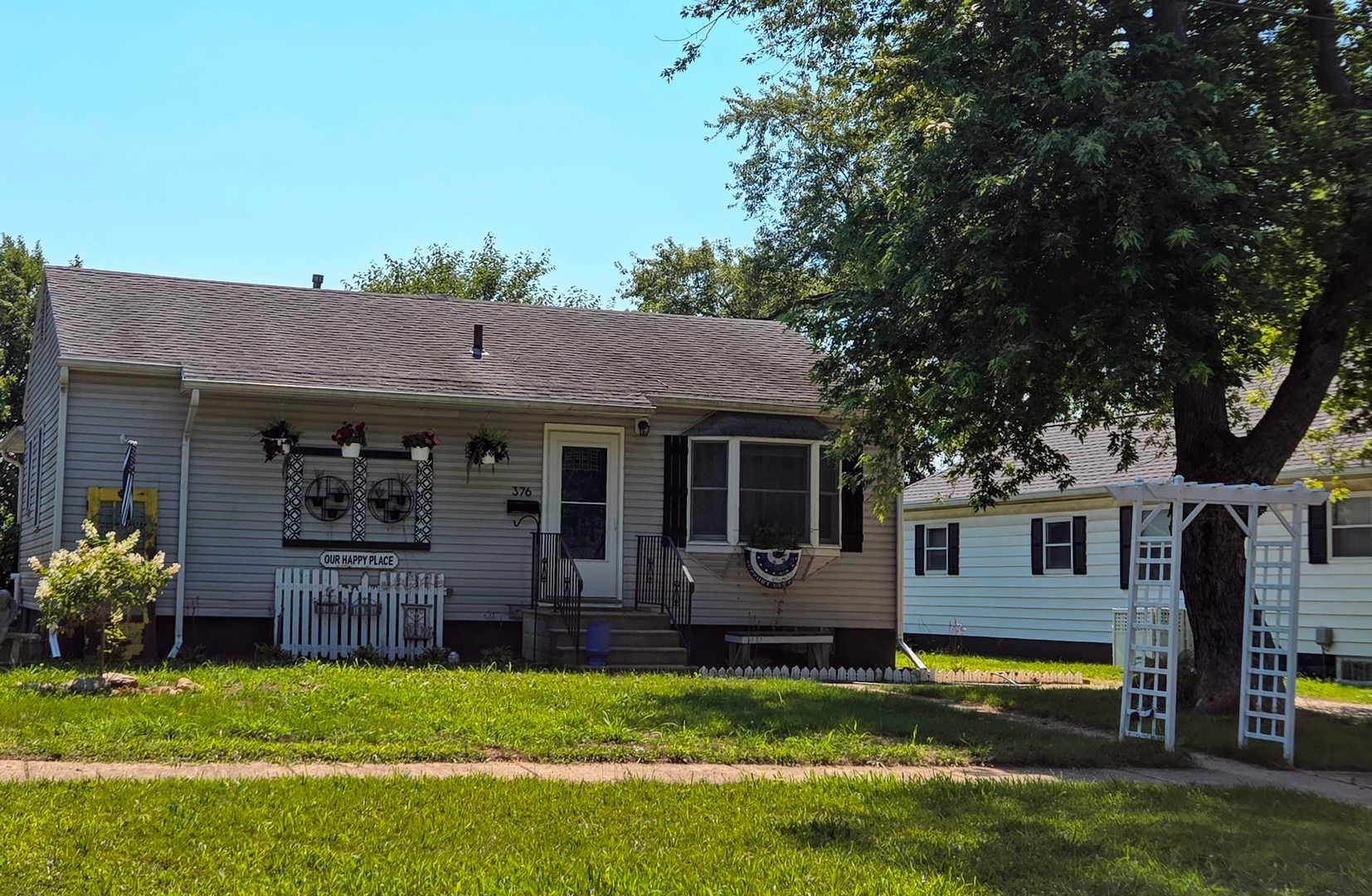 376 S Oak Street — Manteno, IL 60950