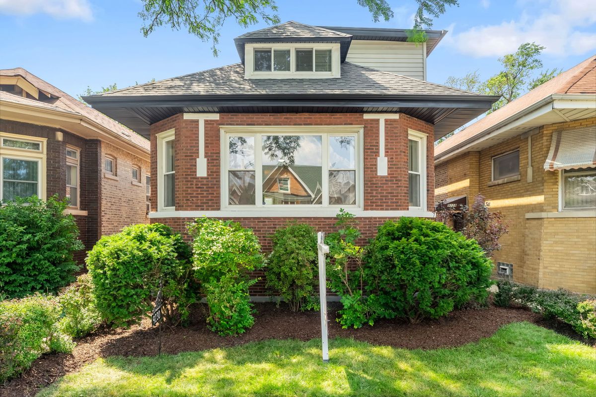 9230 Elizabeth Street, Chicago, IL 60620