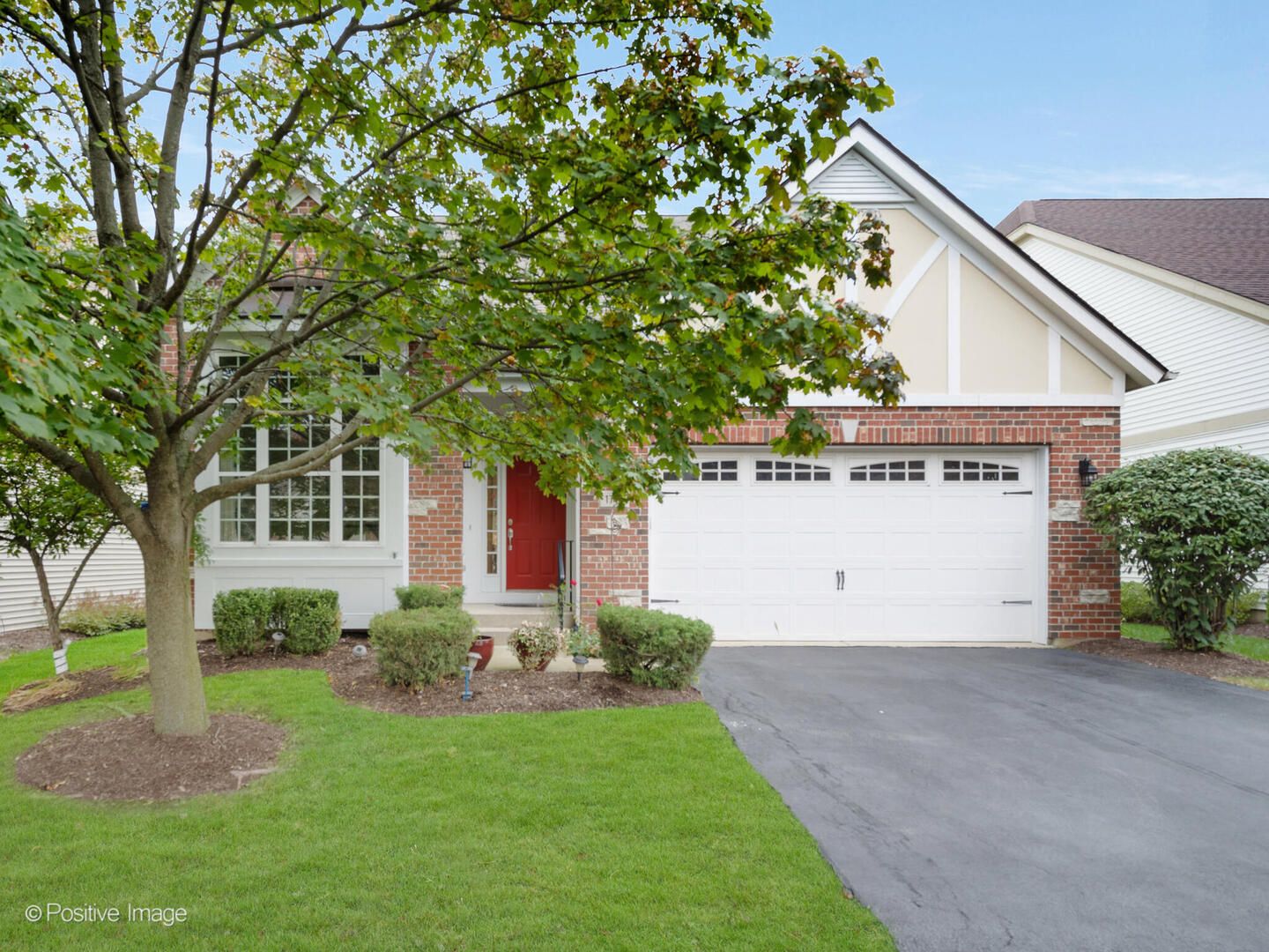 1771 Briarheath Drive — Aurora, IL 60505
