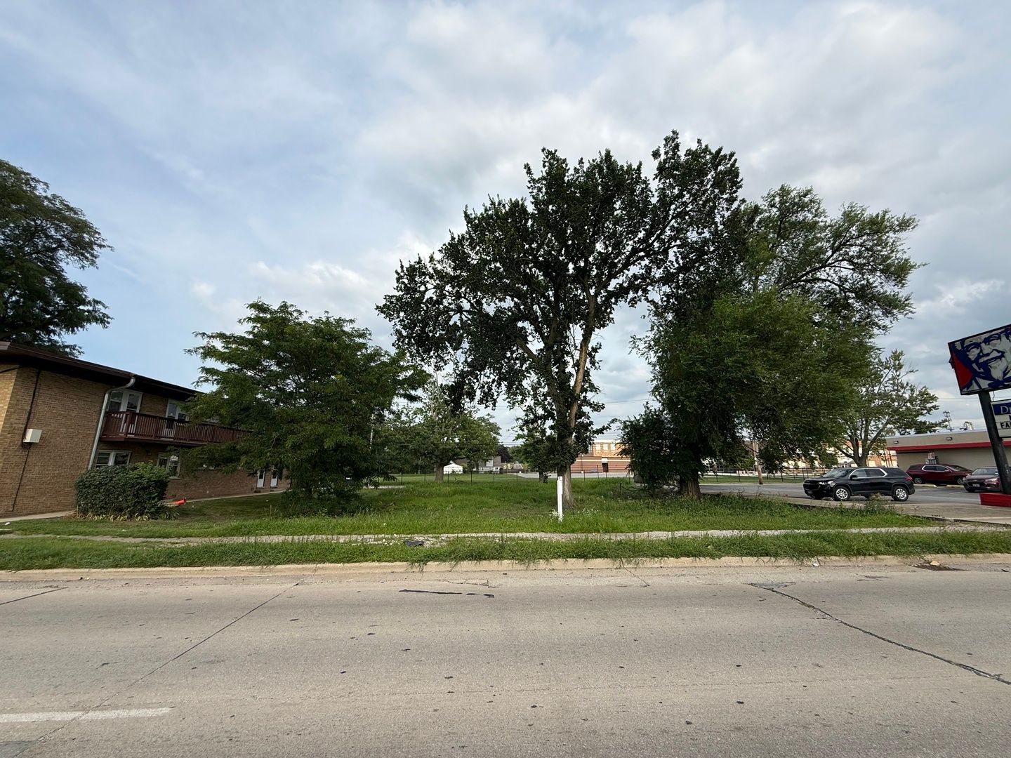 14539 Crawford Avenue — Midlothian, IL 60445