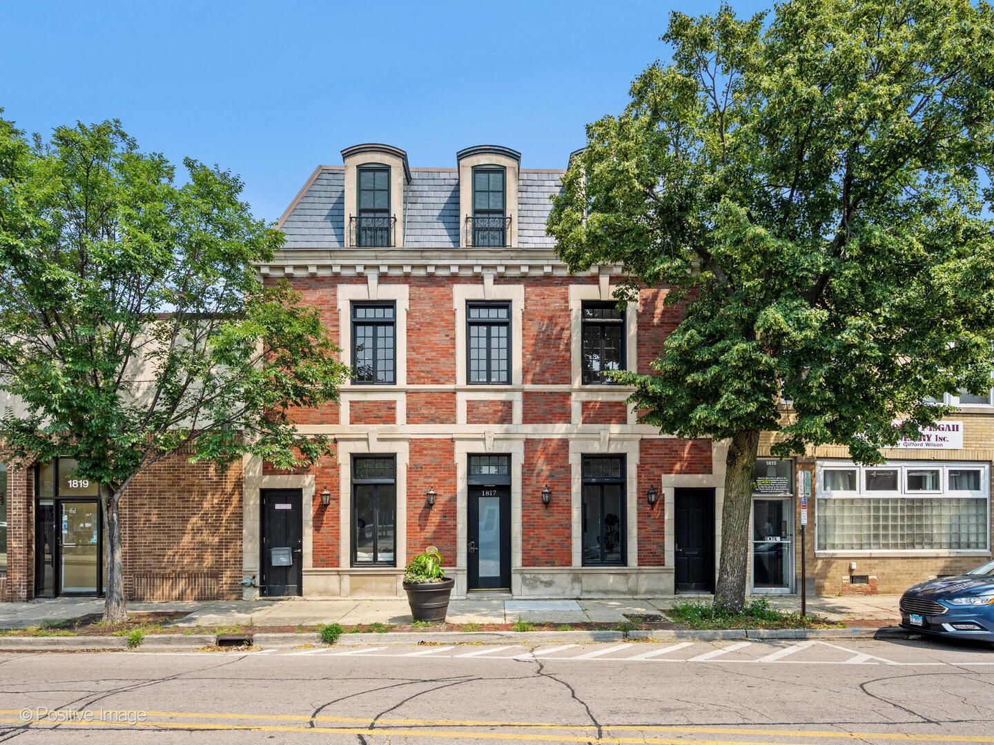 1817 Church Street — Evanston, IL 60201