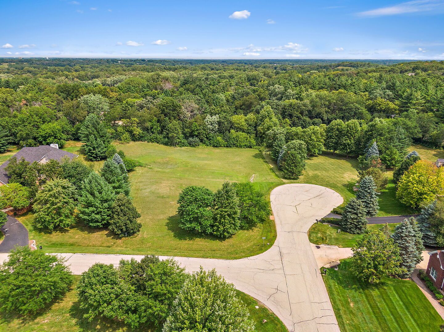 4315 S Heritage Hills Road — Crystal Lake, IL 60012