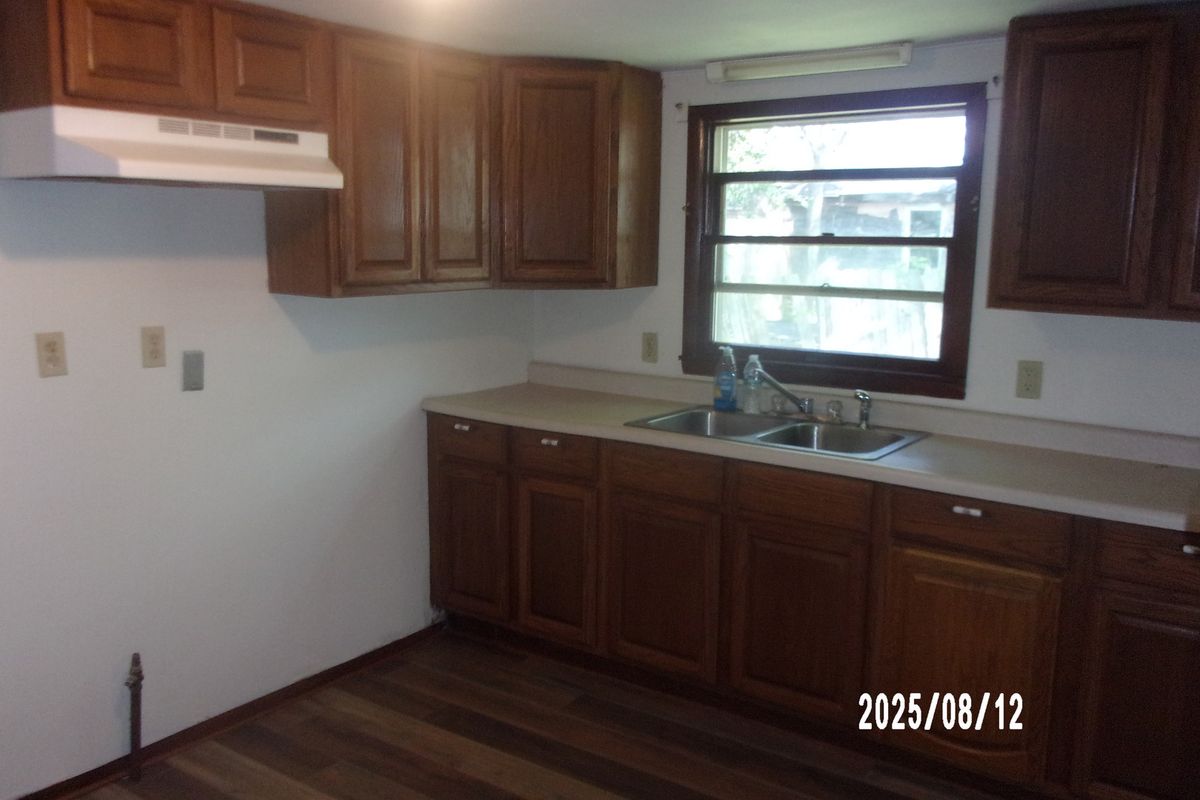 110 Mansfield Avenue, Milford, IL 60953