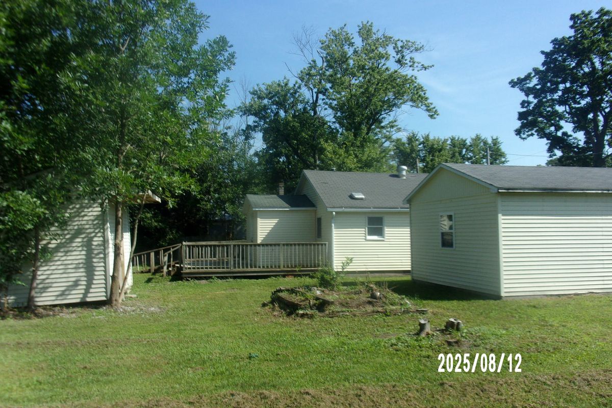 110 Mansfield Avenue, Milford, IL 60953