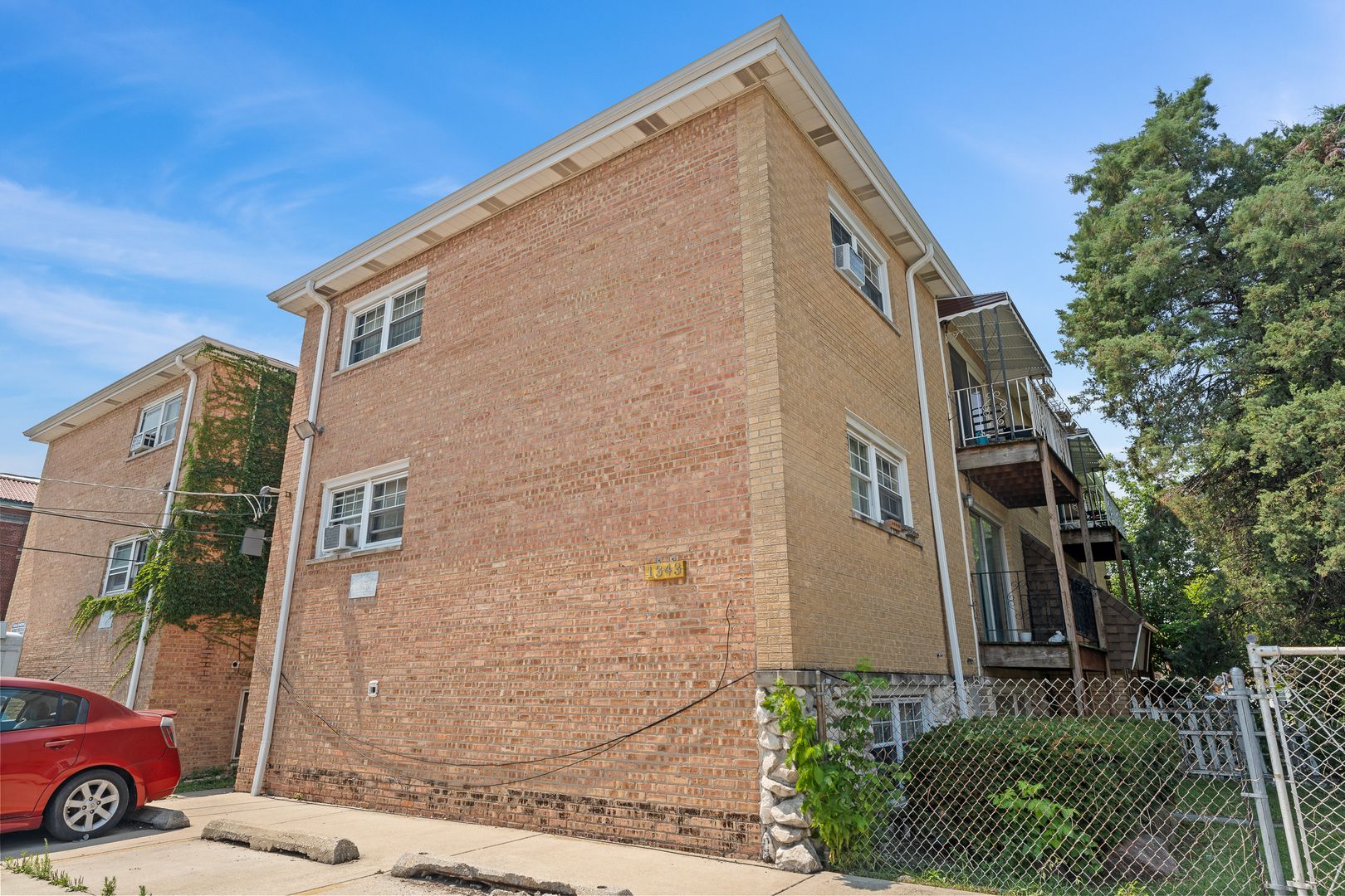 1343 S Austin Boulevard #2W — Cicero, IL 60804
