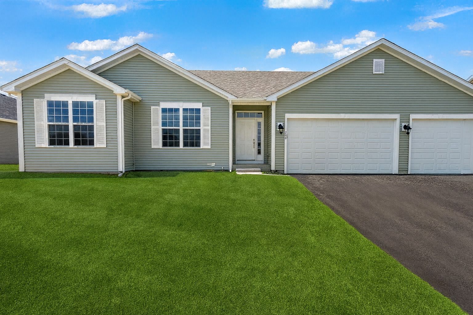 206 Cress Creek Trail — Poplar Grove, IL 61065