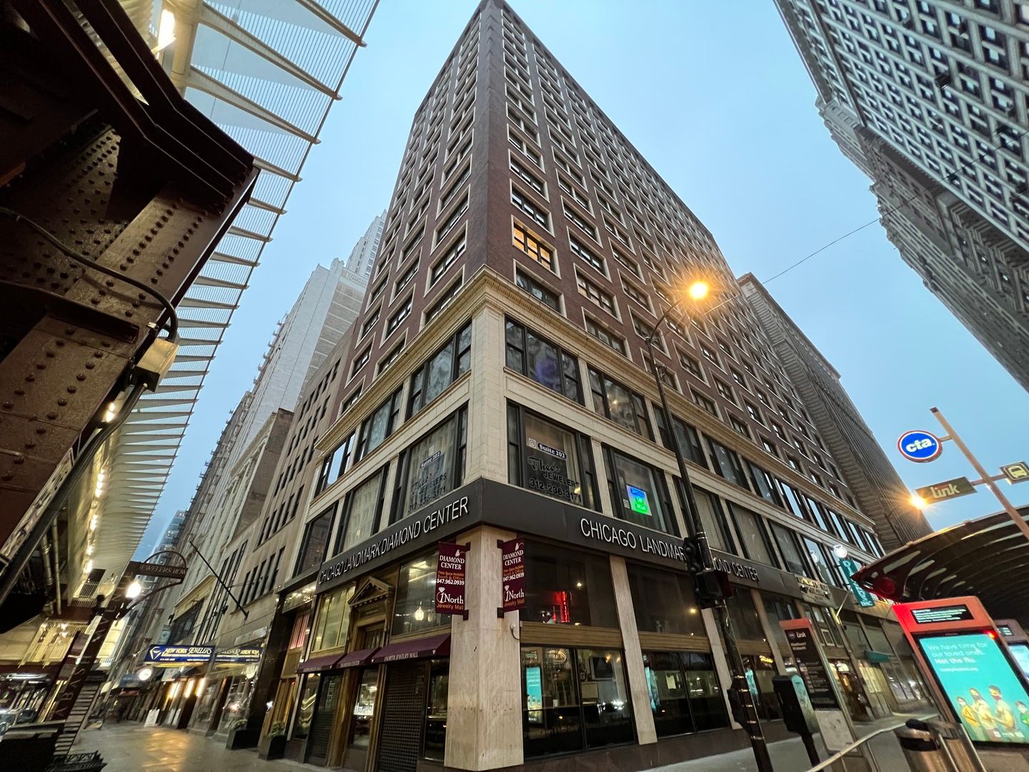 5 N Wabash Avenue #1201 — Chicago, IL 60602