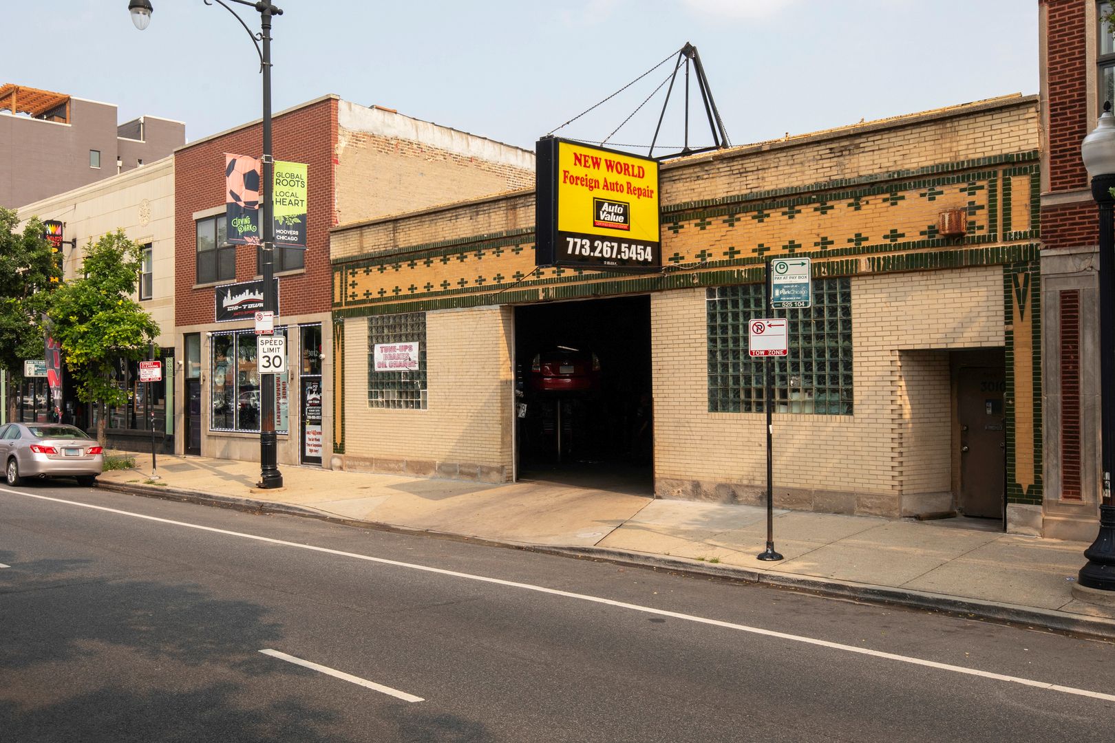 3010 W Irving Park Road — Chicago, IL 60618