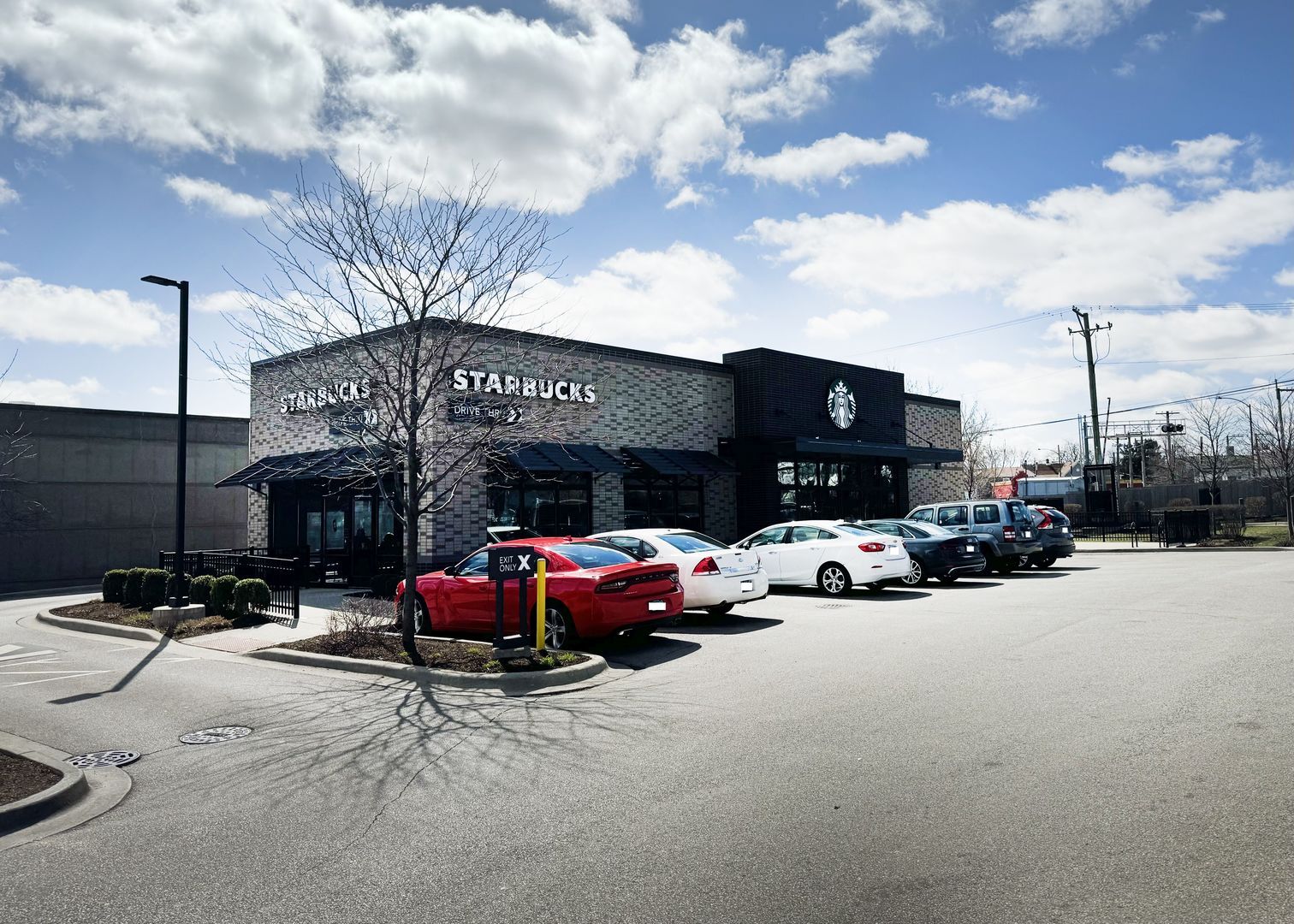 6332 N Northwest Highway — Chicago, IL 60631