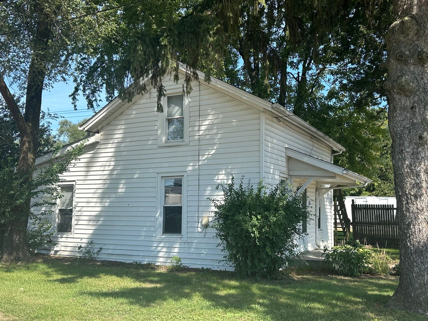 111 Monroe Street — Genoa, IL 60135