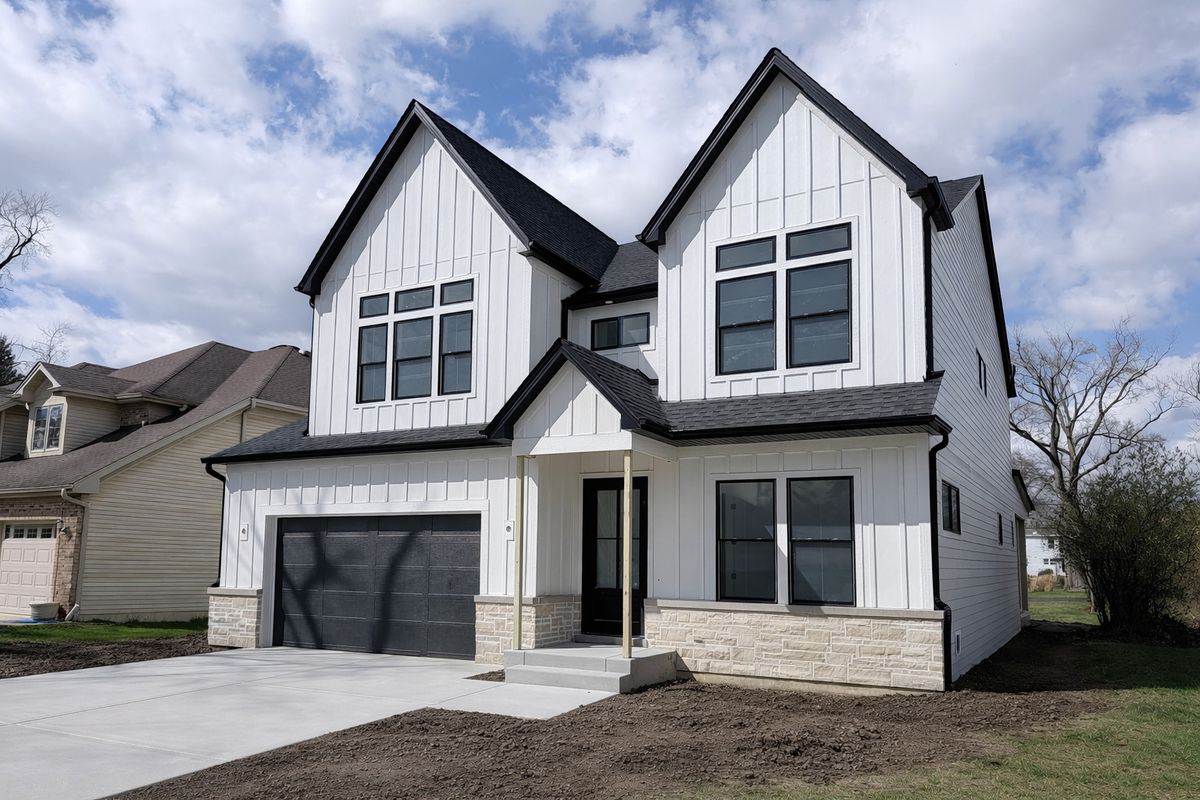 183 Grantley Avenue, Elmhurst, IL 60126