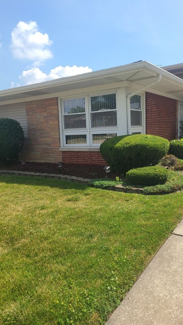 16347 Ingleside Avenue — South Holland, IL 60473