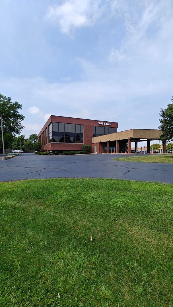 1845 Rand Road, Arlington Heights, IL 60004