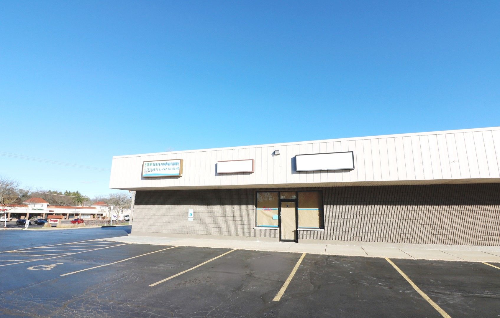 287 Peterson Road — Libertyville, IL 60048