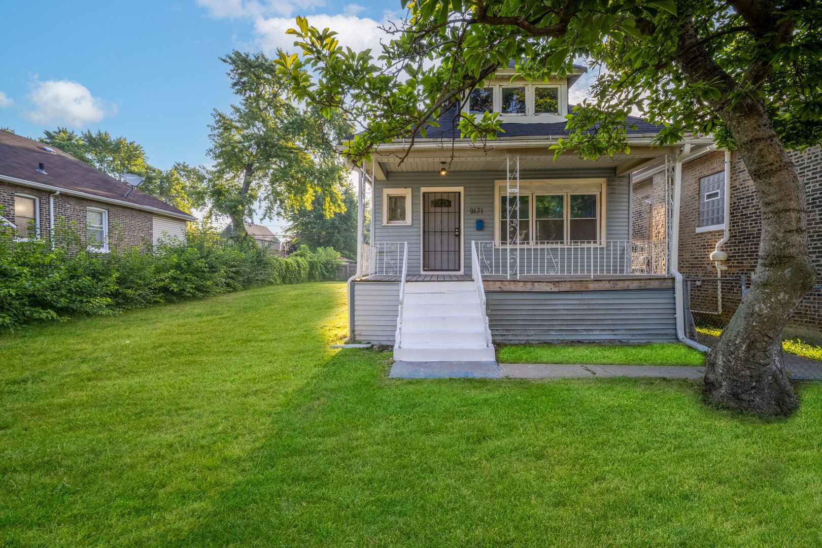9131 S Blackstone Avenue — Chicago, IL 60619