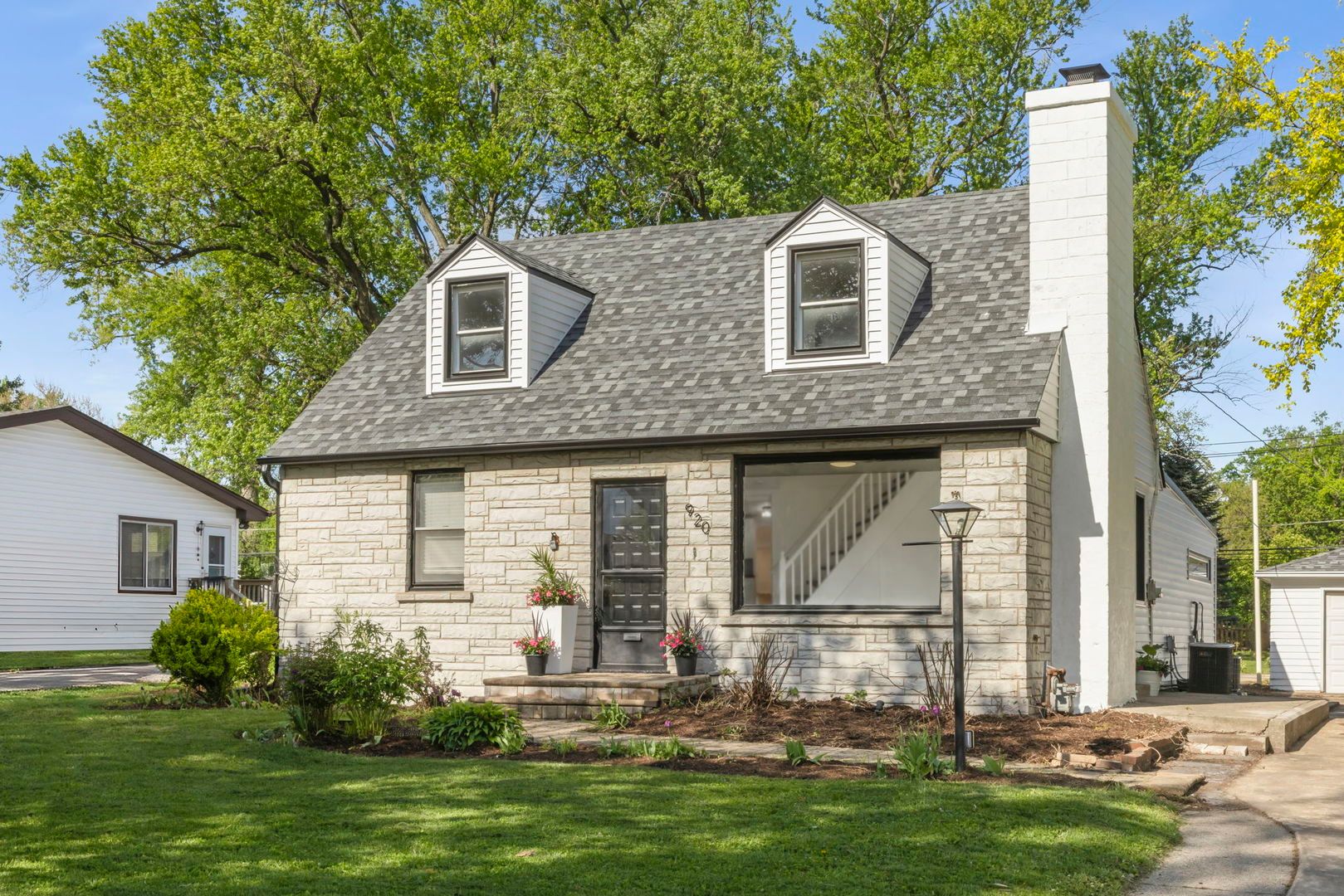 920 Hammerschmidt Avenue — Lombard, IL 60148