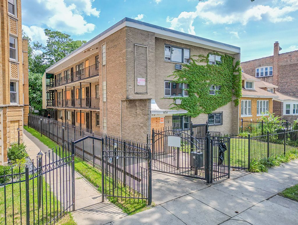 7727 S Colfax Avenue — Chicago, IL 60649