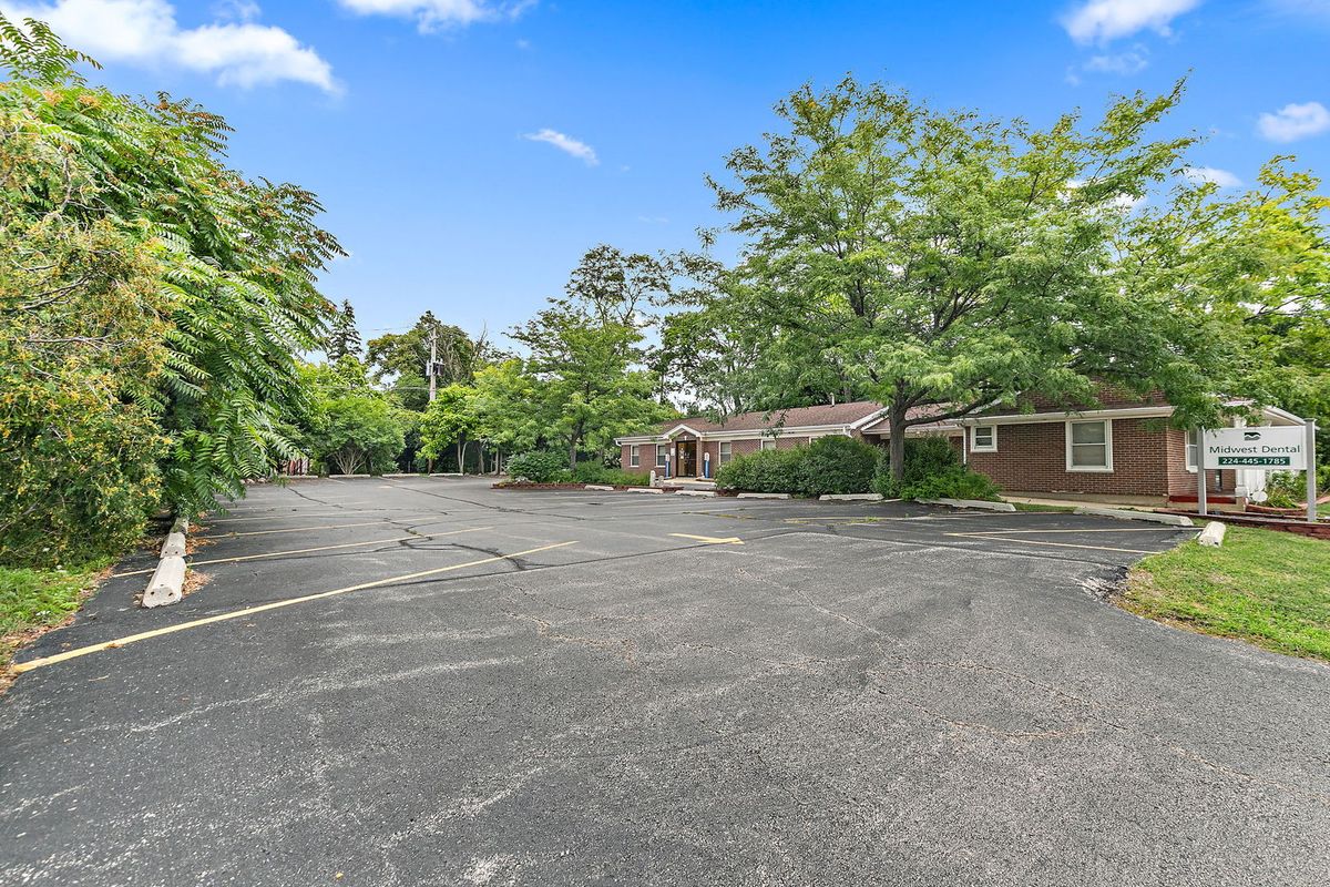 712 W Main Street, Dundee, IL 60118