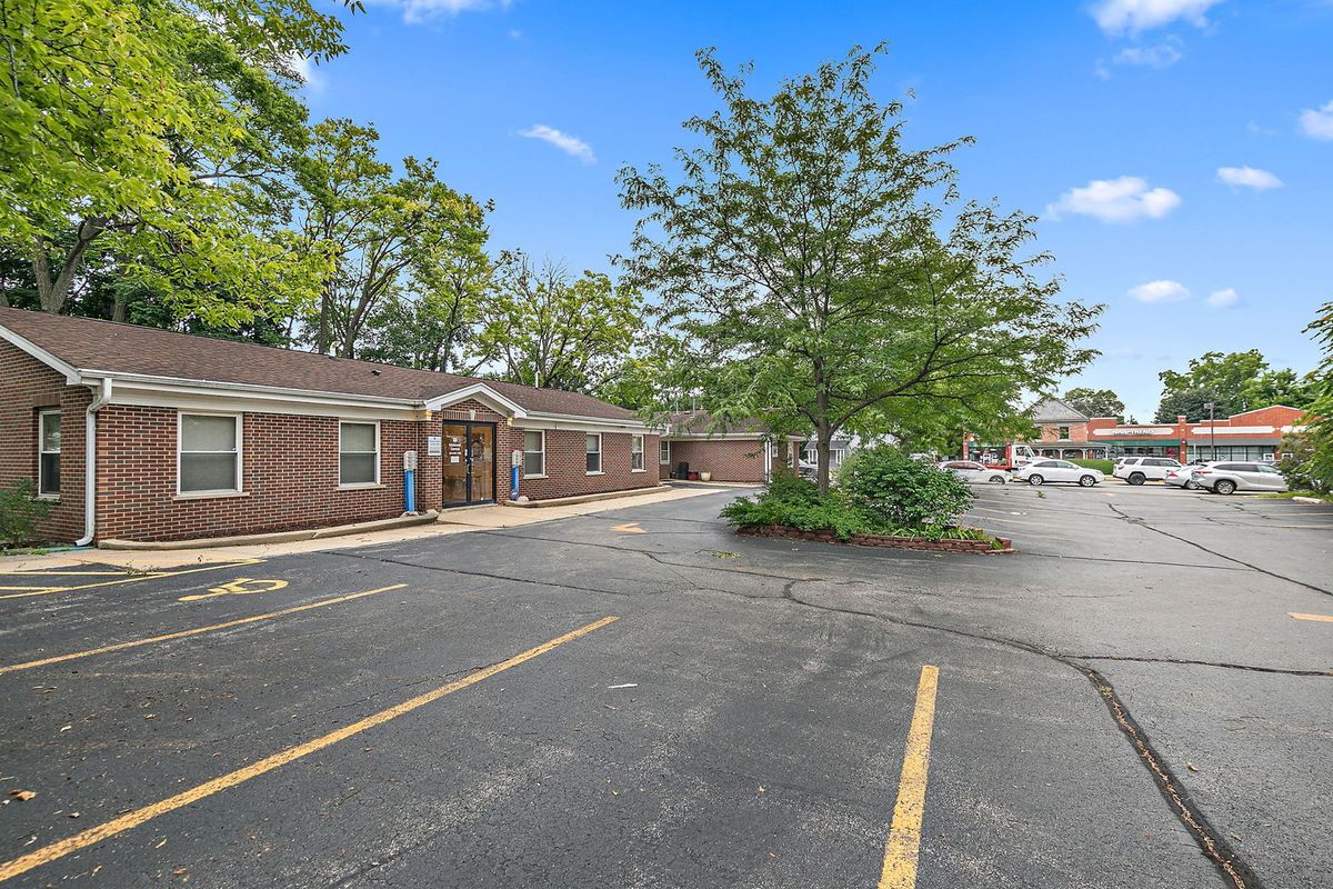 712 W Main Street, Dundee, IL 60118