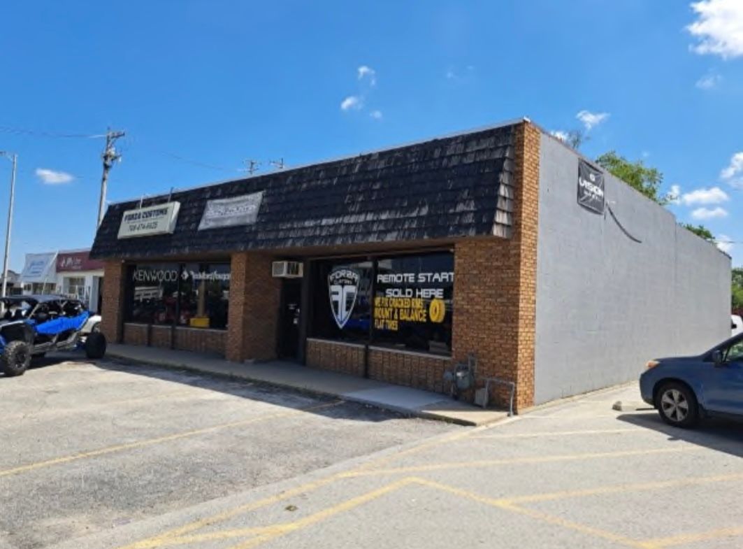 17809 Torrence Avenue — Lansing, IL 60438