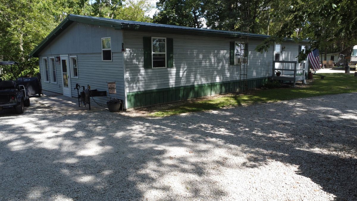 1500 E 2400 N. Road N #66, Ashkum, IL 60911