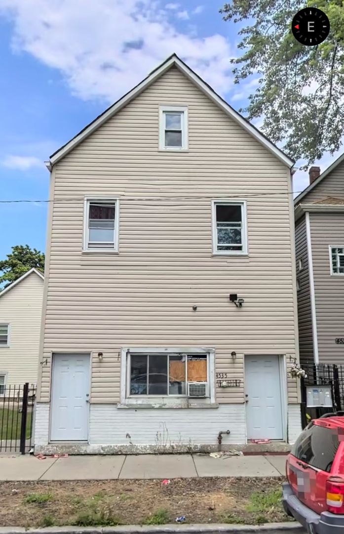 4535 Honore Street, Chicago, IL 60609