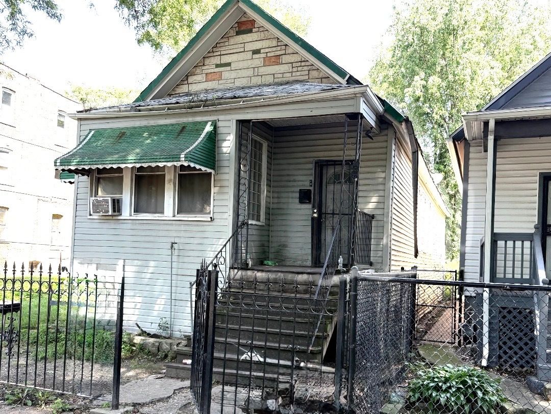 640 W 61st Place — Chicago, IL 60621