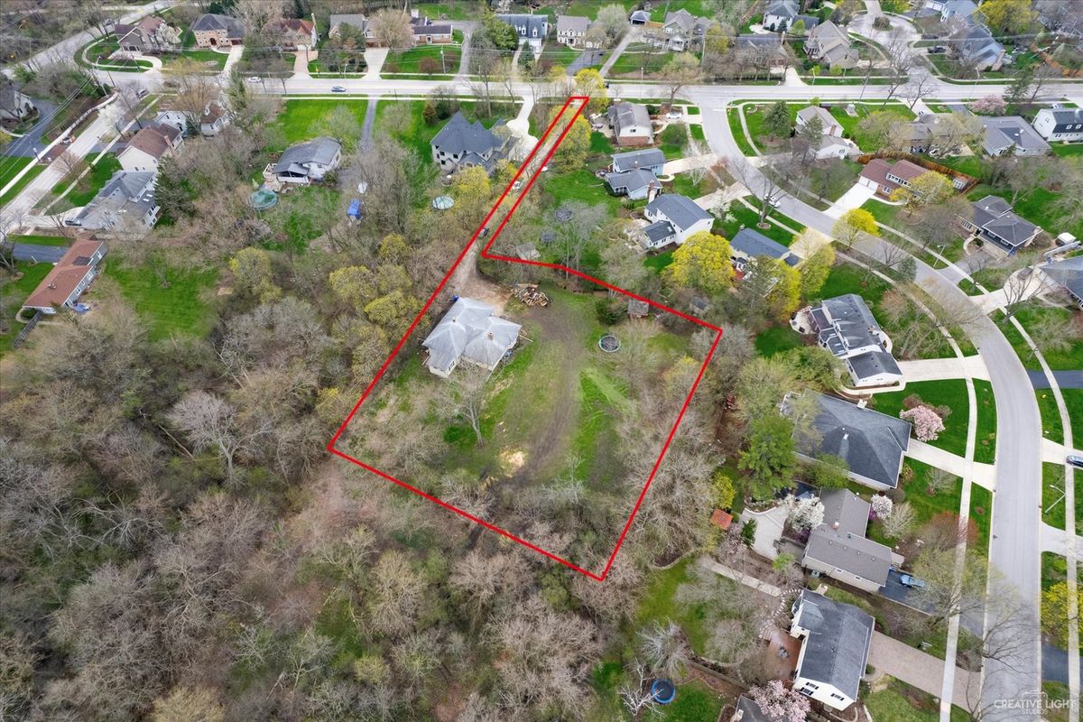 1601 Wiesbrook Road, Wheaton, IL 60189