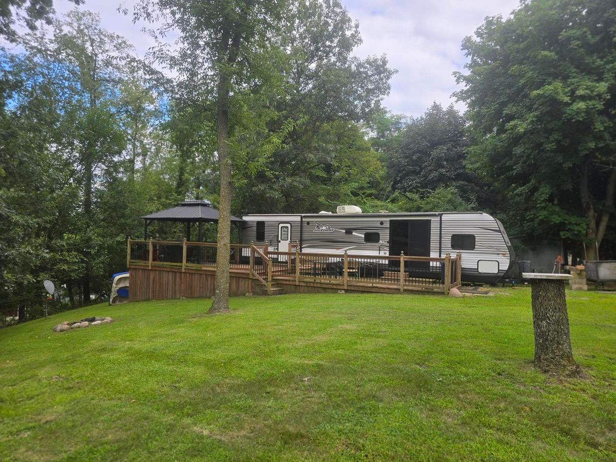 5/343 & 344 Woodhaven, Sublette, IL 61367