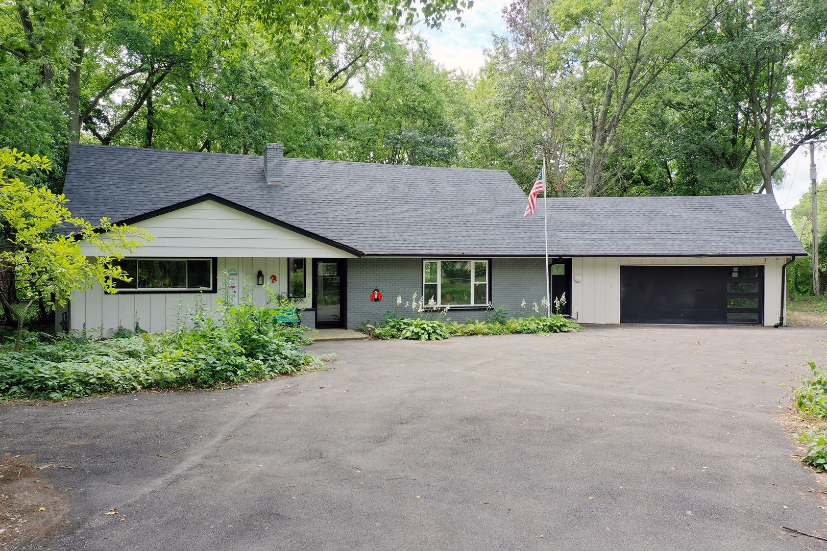 22 Erin Lane — Kankakee, IL 60901