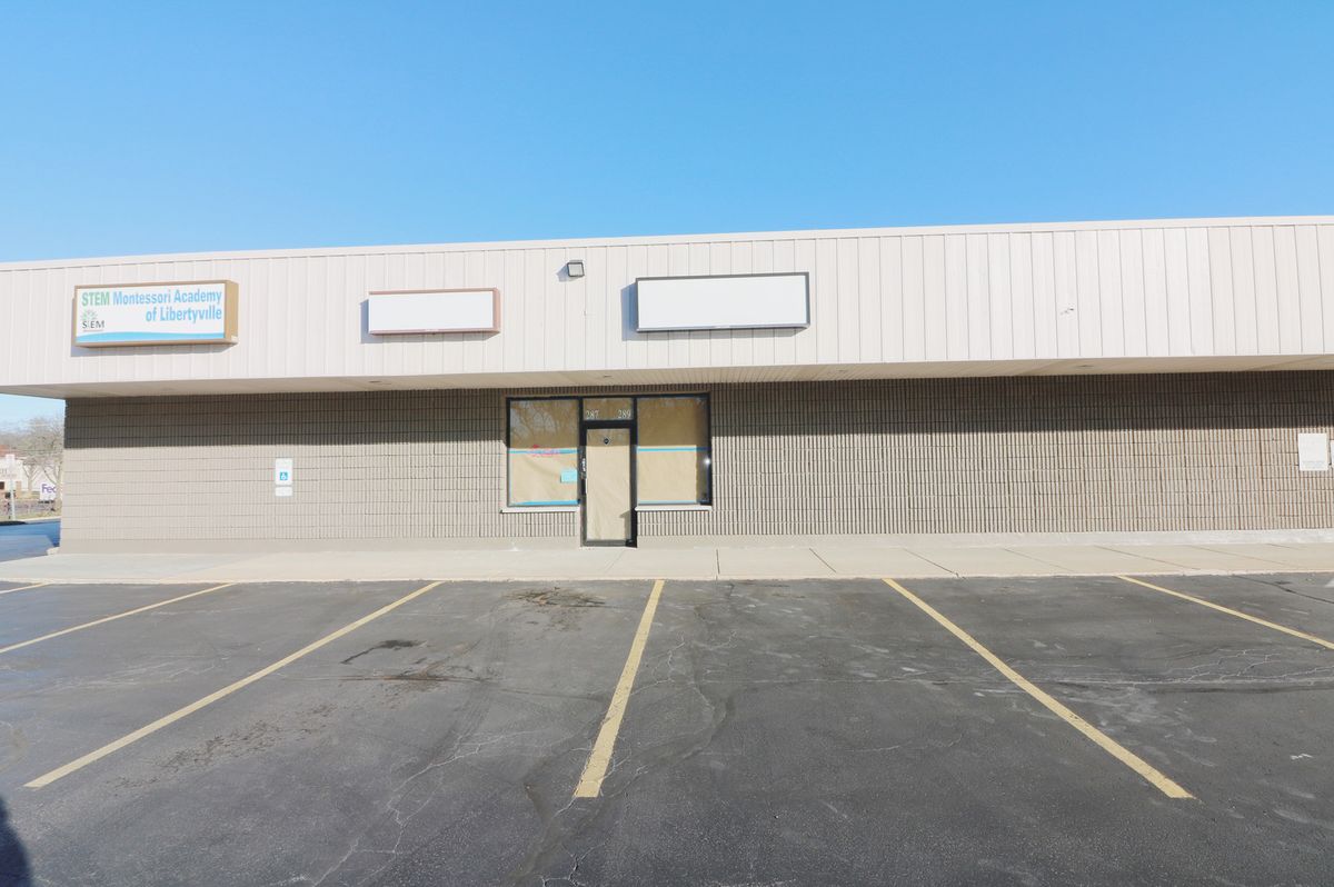 289 Peterson Road, Libertyville, IL 60048