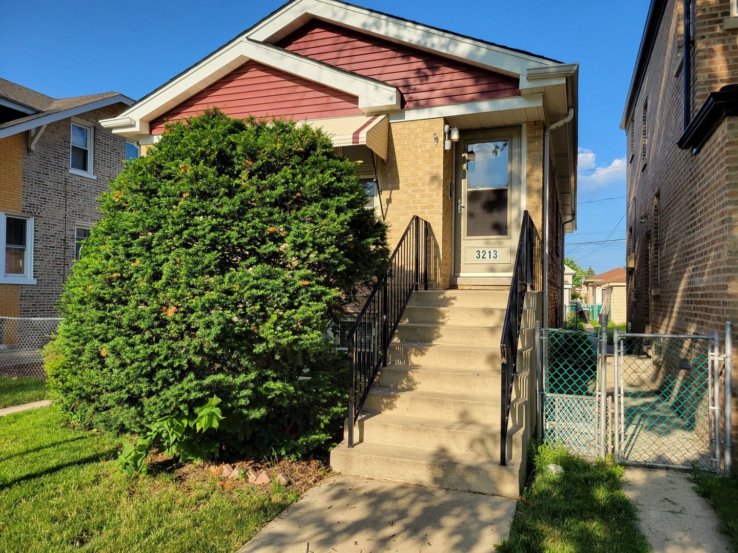 3213 Cuyler Avenue — Berwyn, IL 60402