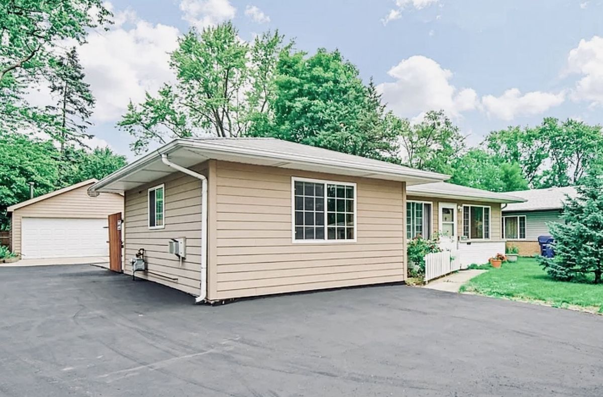 270 Green Street, Park Forest, IL 60466