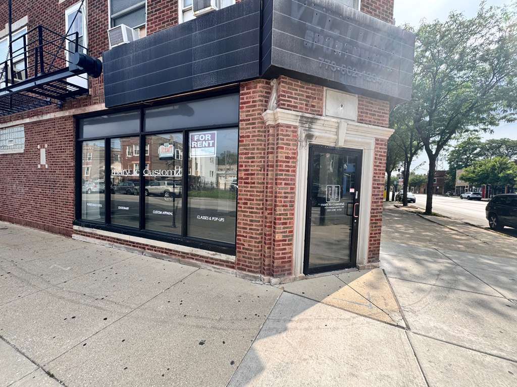 4324 Fullerton Avenue, Chicago, IL 60639